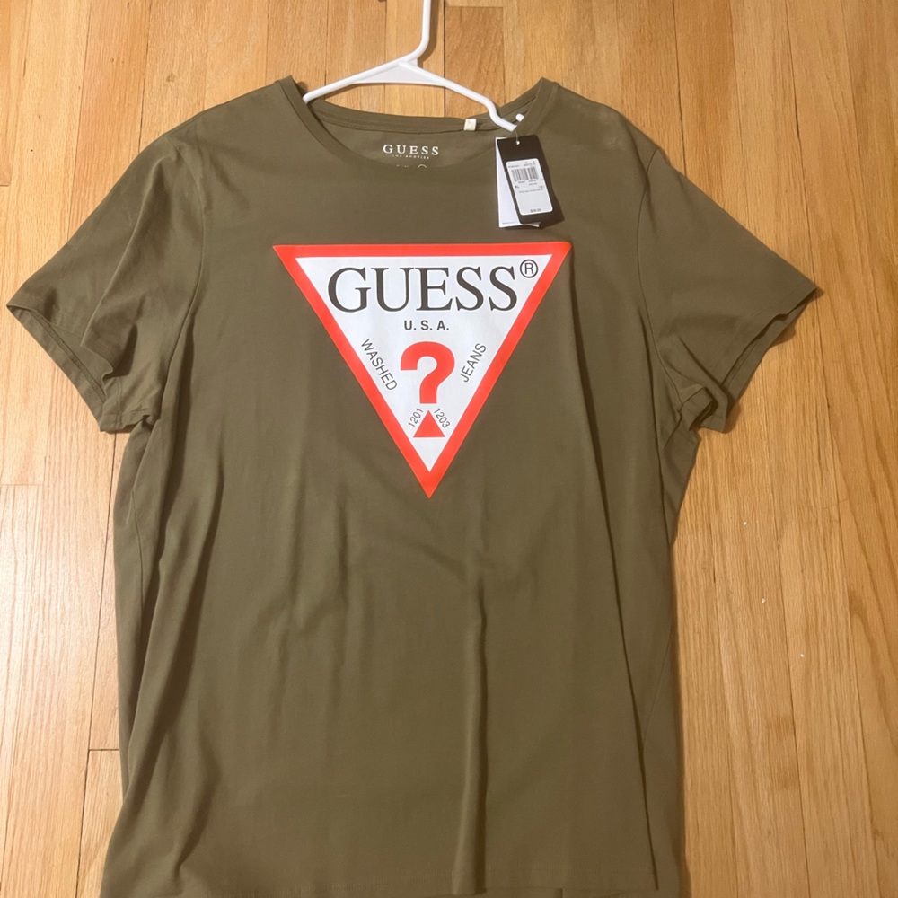 Guess T-shirt